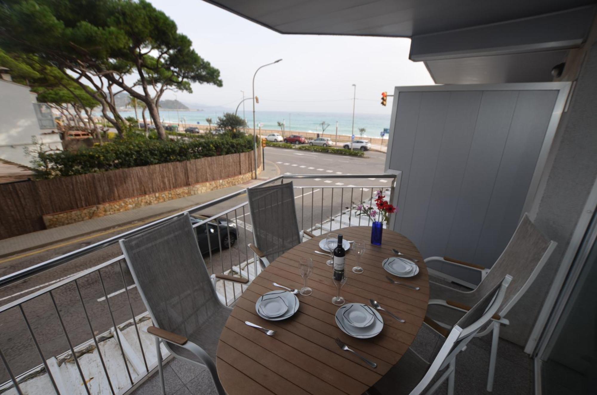 Apartamento Frente A La Playa Blanes Costa Brava מראה חיצוני תמונה