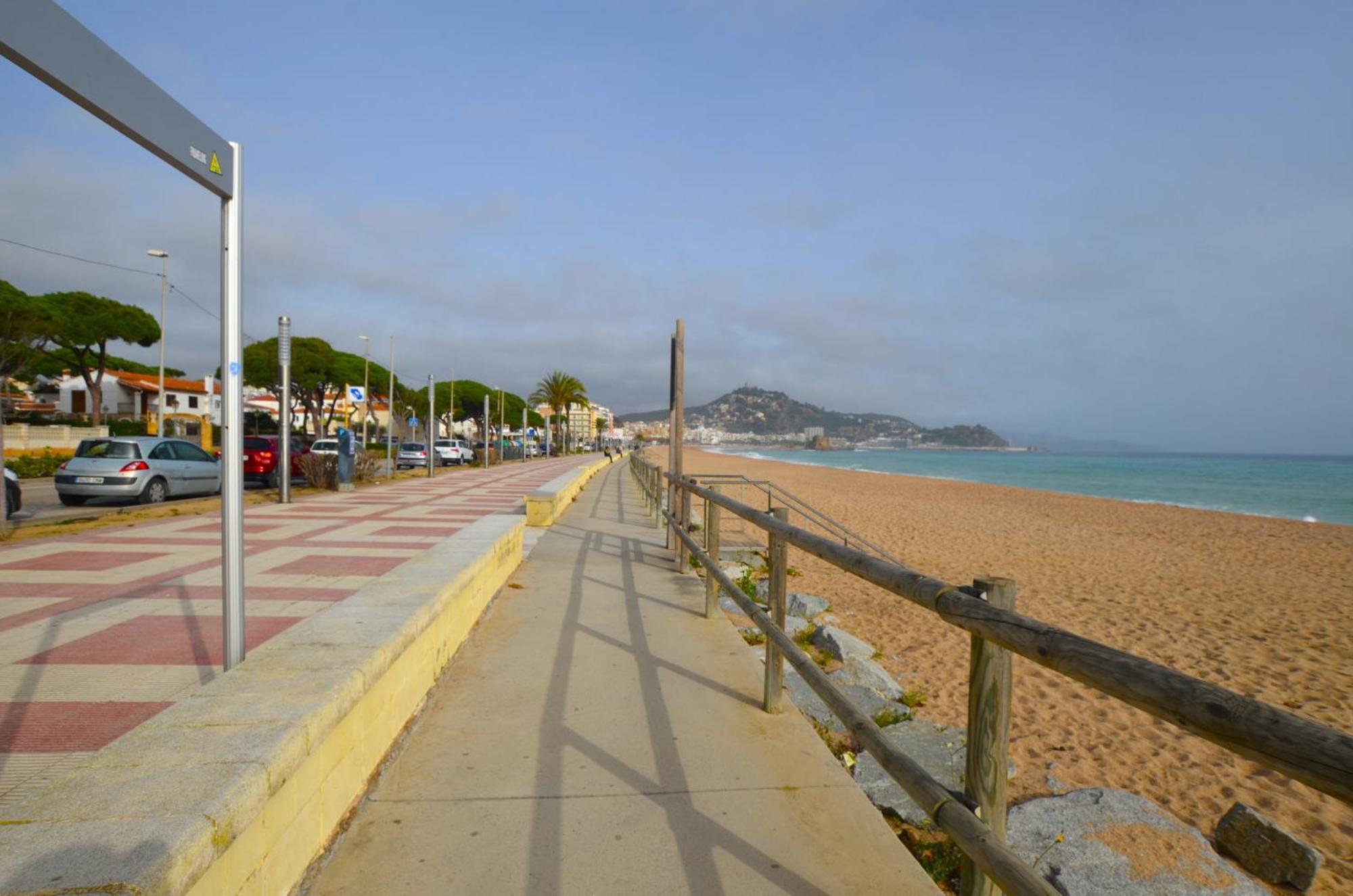 Apartamento Frente A La Playa Blanes Costa Brava מראה חיצוני תמונה